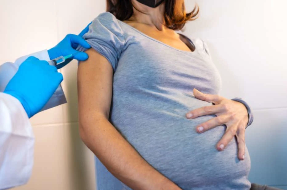Εμβόλιο COVID-19 και εγκυμοσύνη